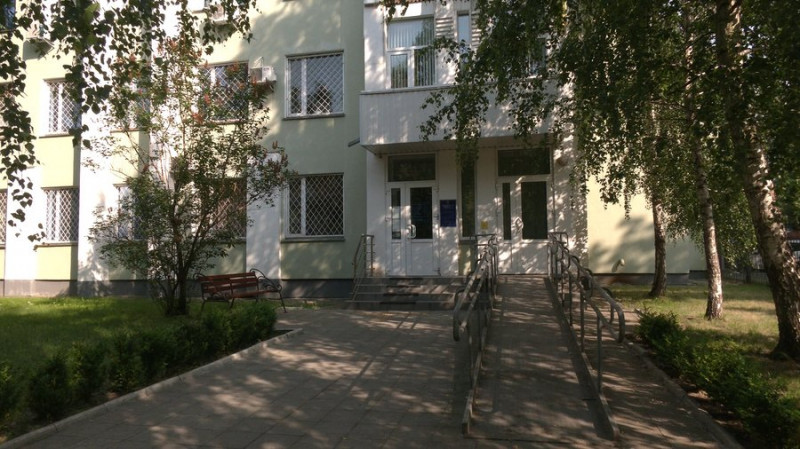 Невідомі вимагали піти на угоду зі слідством і погрожували рідним: що розповіли підозрювані у підриві банку в Чернігові