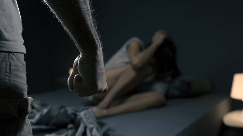 На Чернігівщині поліцейські повідомили про підозру чоловіку за домашнє насильство