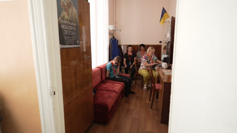 Незрячий хлопчик з Чернігова здійснив свою дитячу мрію та заспівав на одній сцені зі Святославом Вакарчуком