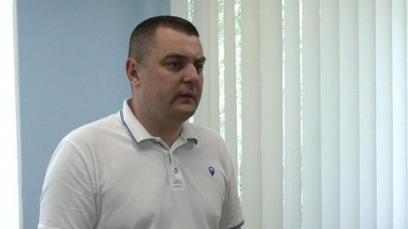 Невідомі вимагали піти на угоду зі слідством і погрожували рідним: що розповіли підозрювані у підриві банку в Чернігові