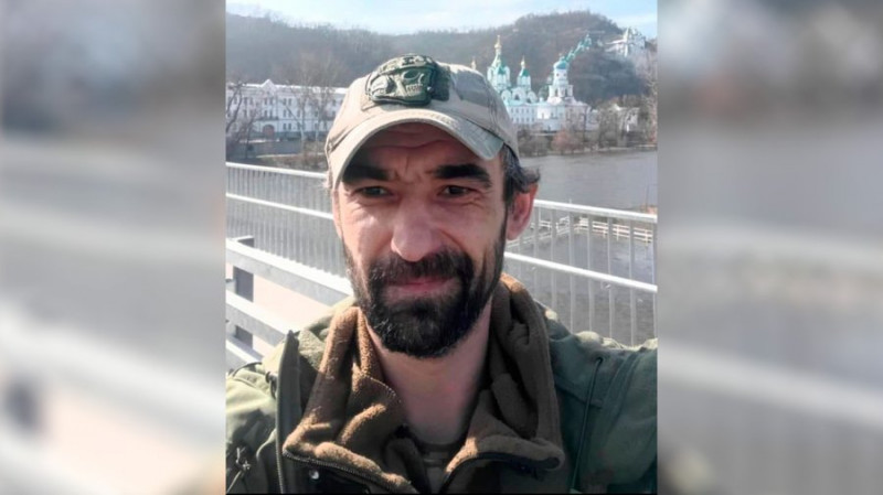 На Чернігівщині попрощалися із трьома військовими ЗСУ, які загинули на Луганщині та Донеччині