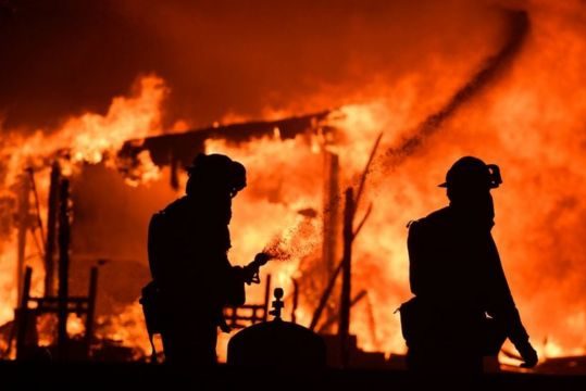 На Чернігівщині вогнеборцям вдалося ліквідувати пожежу в житловому будинку