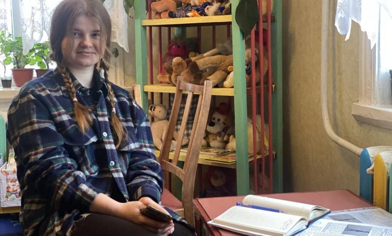 Школярка із села на Чернігівщині попри юний вік стала редакторкою місцевої газети