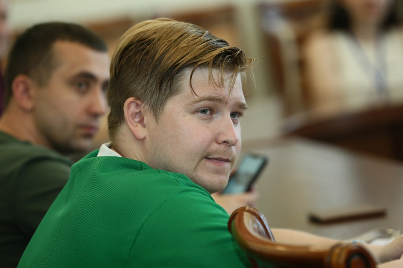 У Чернігові є стенд радянському герою з георгіївською стрічкою