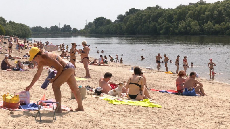 Чи безпечно купатися на Земснаряді й пляжі "Золотий берег": у Чернігові дослідили воду щодо патогенної мікрофлори