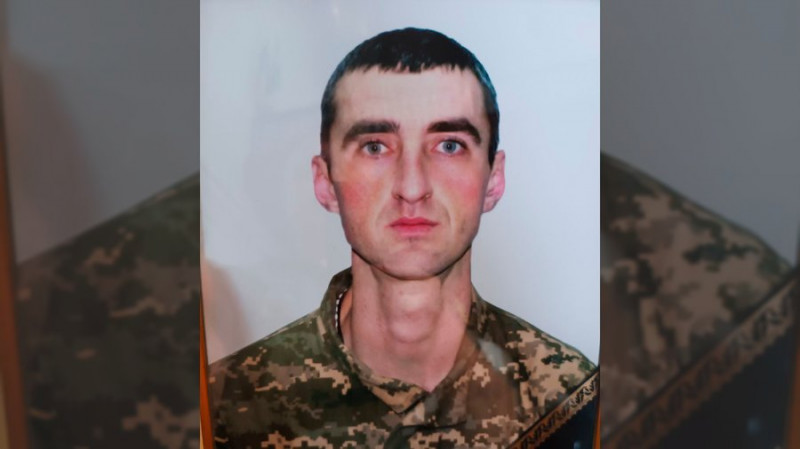На Чернігівщині попрощалися з трьома військовими ЗСУ — Віталієм Гринем, Максимом Голубєвим та Артемом Логвіним