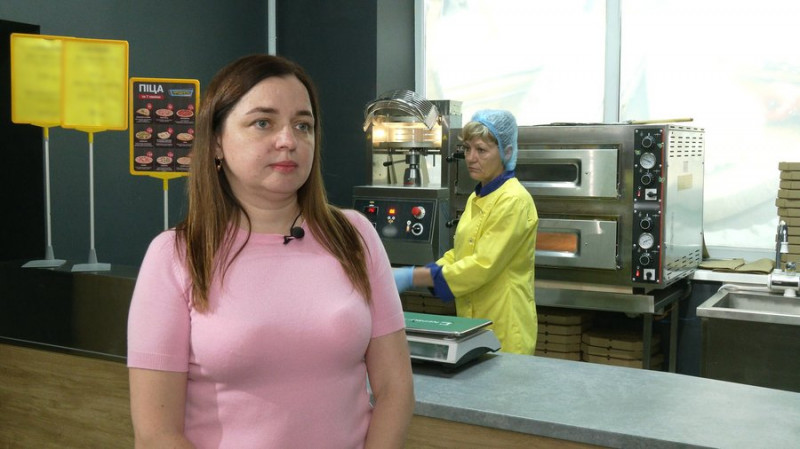 У Ріпках на Чернігівщині підприємиця відкрила піцерію завдяки гранту