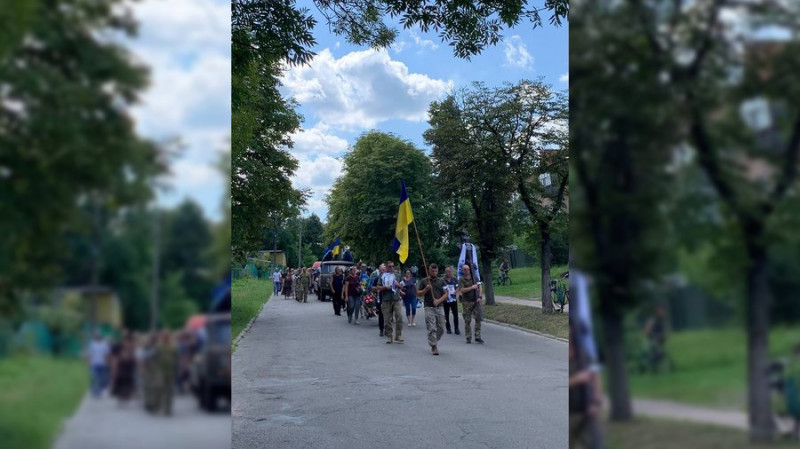 На Чернігівщині поховали трьох бійців ЗСУ, які боронили Україну