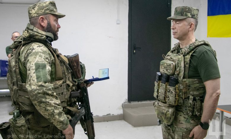 Бійця з Чернігівщини нагородили почесним нагрудним знаком «Золотий Хрест»