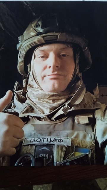 На Чернігівщині попрощалися із загиблим воїном, що служив у взводі розвідки 95-ї ДШБ