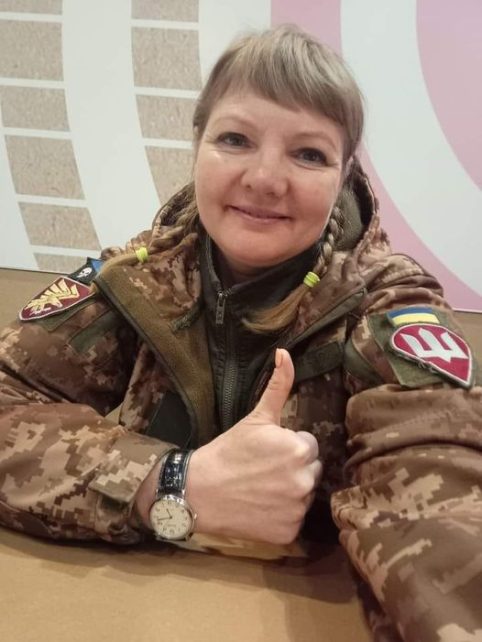 На Чернігівщині попрощалися із захисницею, яка загинула на фронті 