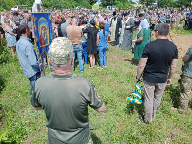 На Чернігівщині попрощалися із Захисником