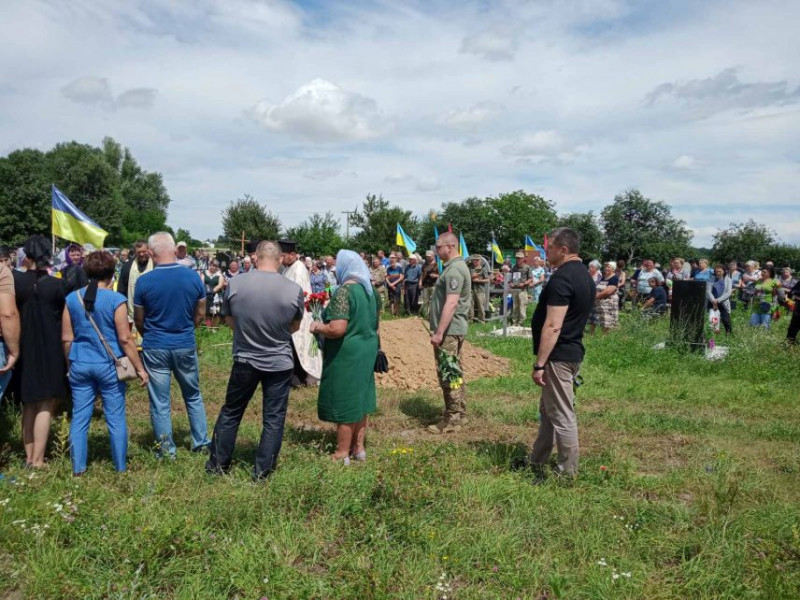 На Чернігівщині попрощалися із Захисником