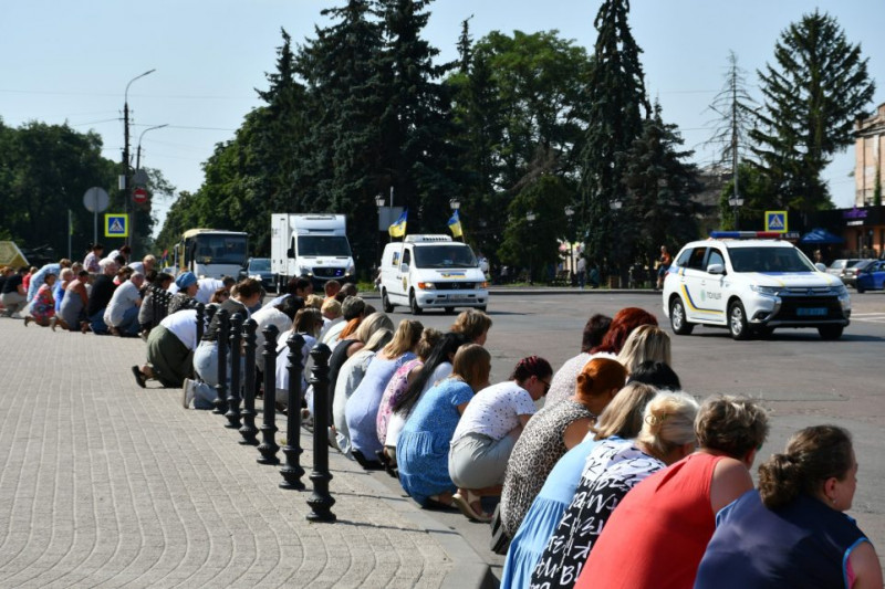 На Чернігівщині попрощалися із Захисником, який загинув на Донеччині