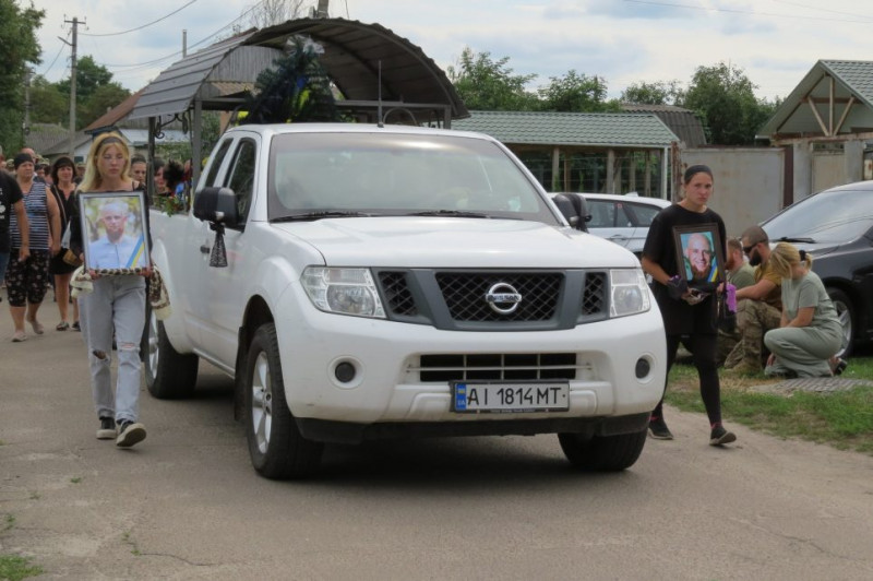 На Чернігівщині попрощалися із захисником, який загинув на Харківщині