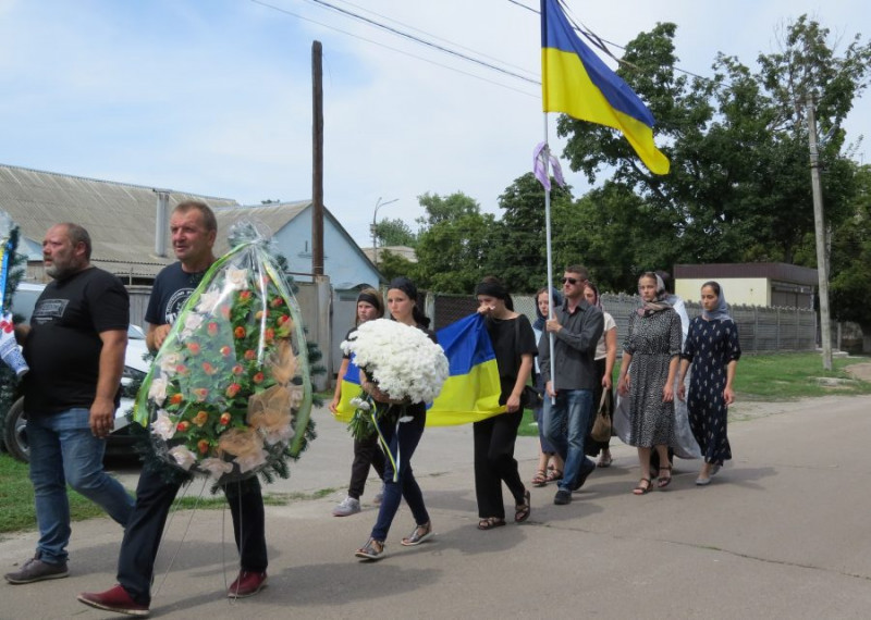 На Чернігівщині попрощалися із захисником, який загинув на Харківщині