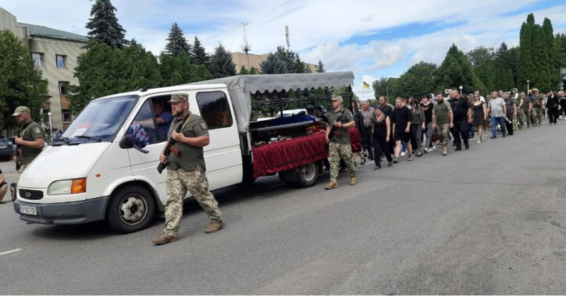 На Чернігівщині попрощалися з двома захисниками, стрільцями з однієї роти, що загинули на Сході