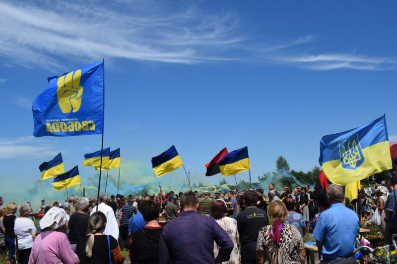 На Чернігівщині попрощалися з загиблим воїном Сил спеціальних операцій ЗСУ, що трагічно поліг на Сумщині