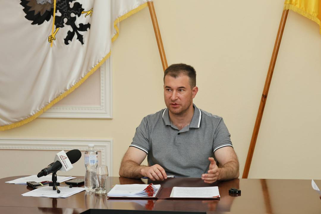 Передача обладнання військовим, перейменування вулиць, звіт начальника МВА: 10 липня відбудеться сесія Чернігівської міської ради