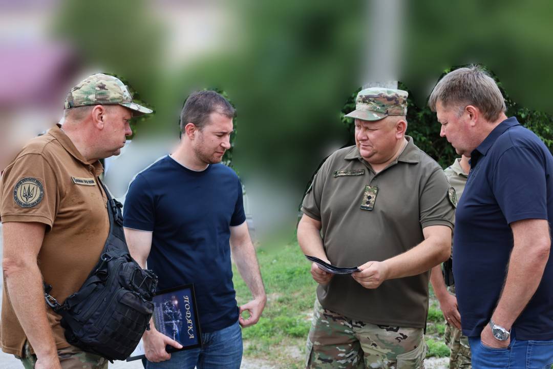 Військовим передали чергову партію обладнання: дрони, системи РЕБ, генератори та старлінки