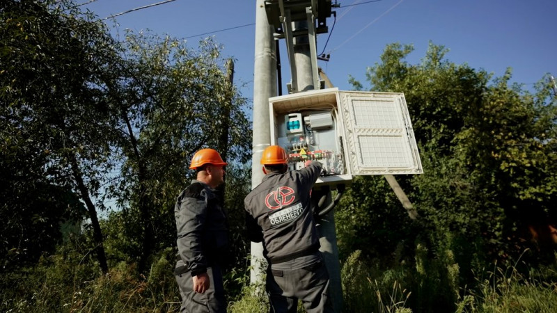 У прикордонній громаді на Чернігівщині через обстріли пожежа перекинулася на торф'яники