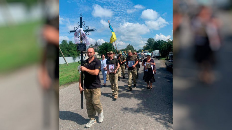 На Чернігівщині поховали старшого сержанта Костянтина Прокопчука, який загинув на фронті