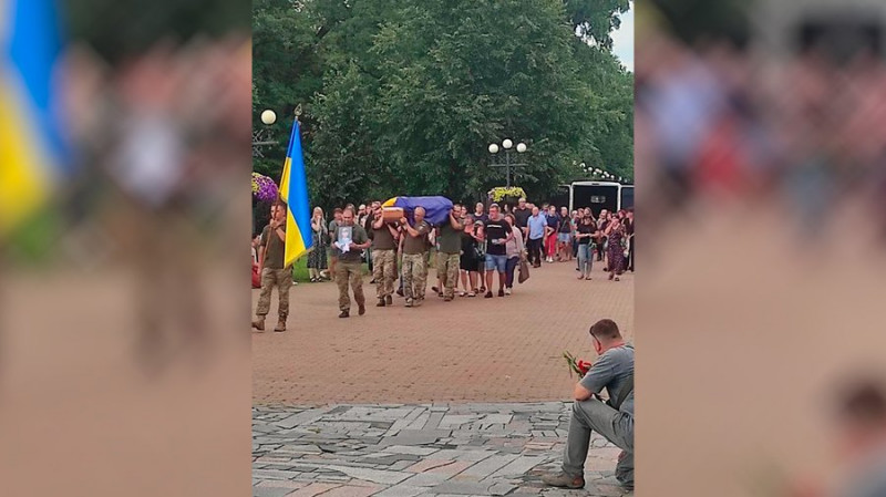 Одного із бійців встановили за допомогою ДНК-експертизи: на Чернігівщині поховали Олександра Москаленка та Ігоря Дерюгу