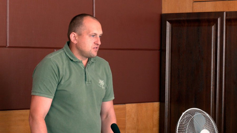 Деснянський райсуд Чернігова продовжив тримання під вартою трьом обвинуваченим у вбивстві родини Череванів із Києва