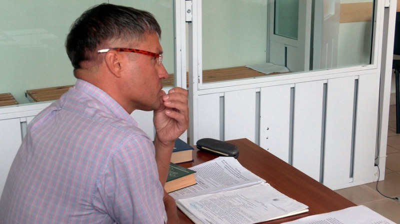 Засуджений за виправдовування російської агресії колишній міський голова Сновська просить повторно дослідити докази