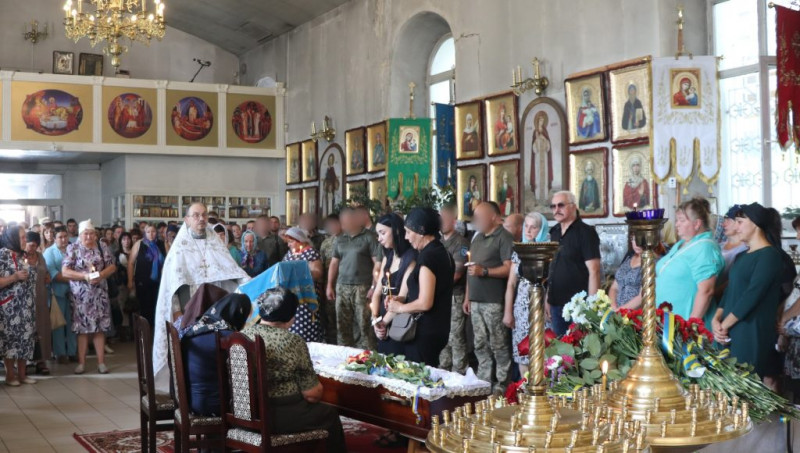 На Чернігівщині попрощалися із захисником, який загинув на війні