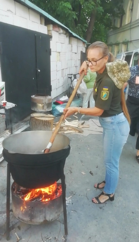 Плов для поранених захисників: волонтери просять підтримати ініціативу (Фото)