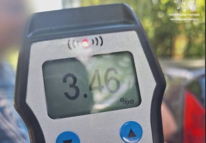 Рівень алкоголю в крові перевищував норму у 17 разів: у Чернігові затримали п’яного водія