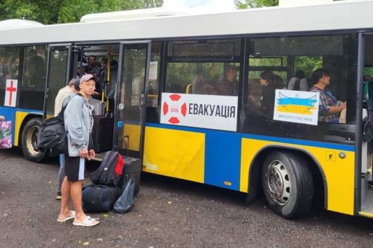 З прикордонних громад Чернігівщини евакуюються люди