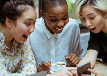 Поради мандрівникам, які збираються за кордон