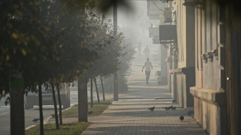 Смог у Чернігові: з чим це пов'язано та як себе убезпечити від впливу шкідливих речовин в повітрі