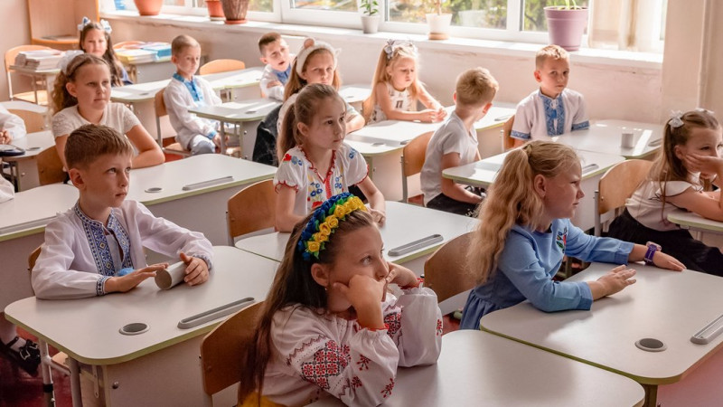 Учні усіх шкіл Чернігова, крім однієї, навчатимуться в очному режимі