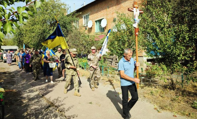 Менська громада попрощалася з двома Воїнами-Захисниками