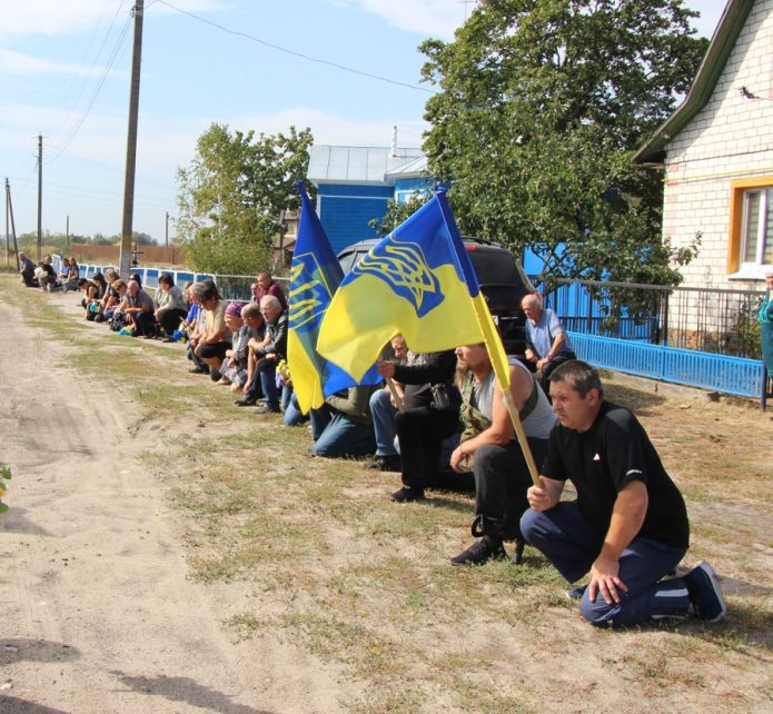 На Чернігівщині попрощалися з воїном, який загинув на фронті