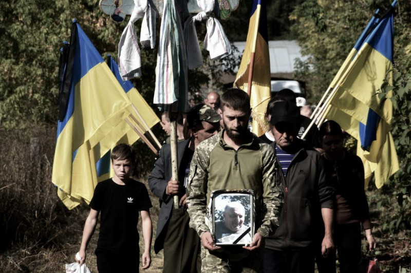 На Чернігівщині попрощалися з воїном, що помер в госпіталі у Дніпрі