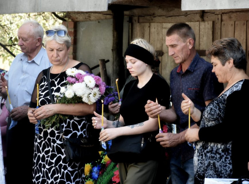 На Чернігівщині попрощалися з воїном, що помер в госпіталі у Дніпрі