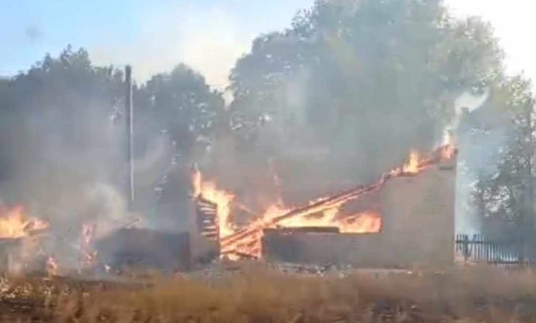 Вигоріле майже дотла село Єліне на прикордонні Чернігівщини раніше любили відвідувати туристи