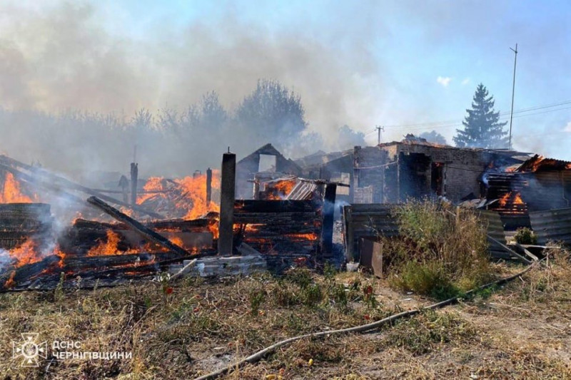 За добу на Чернігівщині сталося 27 пожеж, в тому числі через бойові дії (Фото)