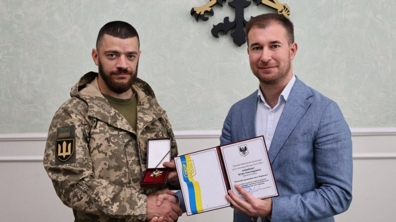 Війна почесного громадянина Чернігова Артура Олефіренка: війна, "трофейна техніка" та найважчий танковий бій