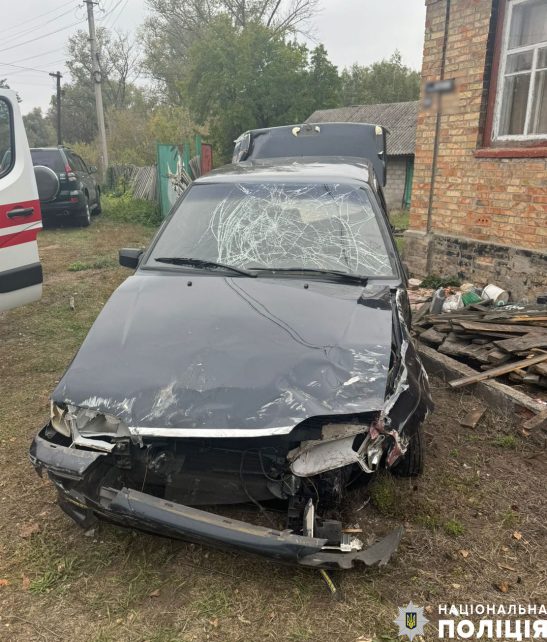 Алкоголь майже у 15 разів перевищував норму: на Чернігівщині п’яний водій врізався у паркан будинку (Фото)