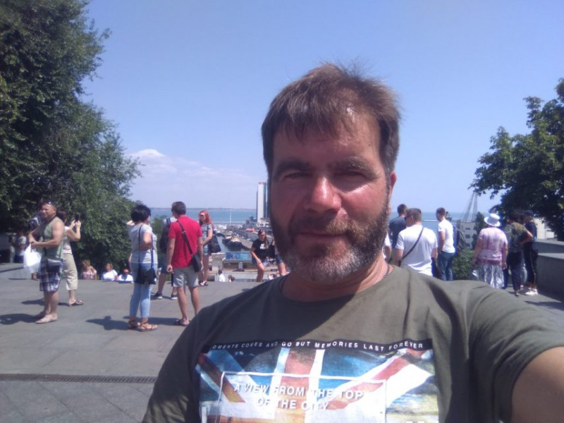 В Україні, ймовірно, востаннє переведуть годинники на зимовий час: думки чернігівців