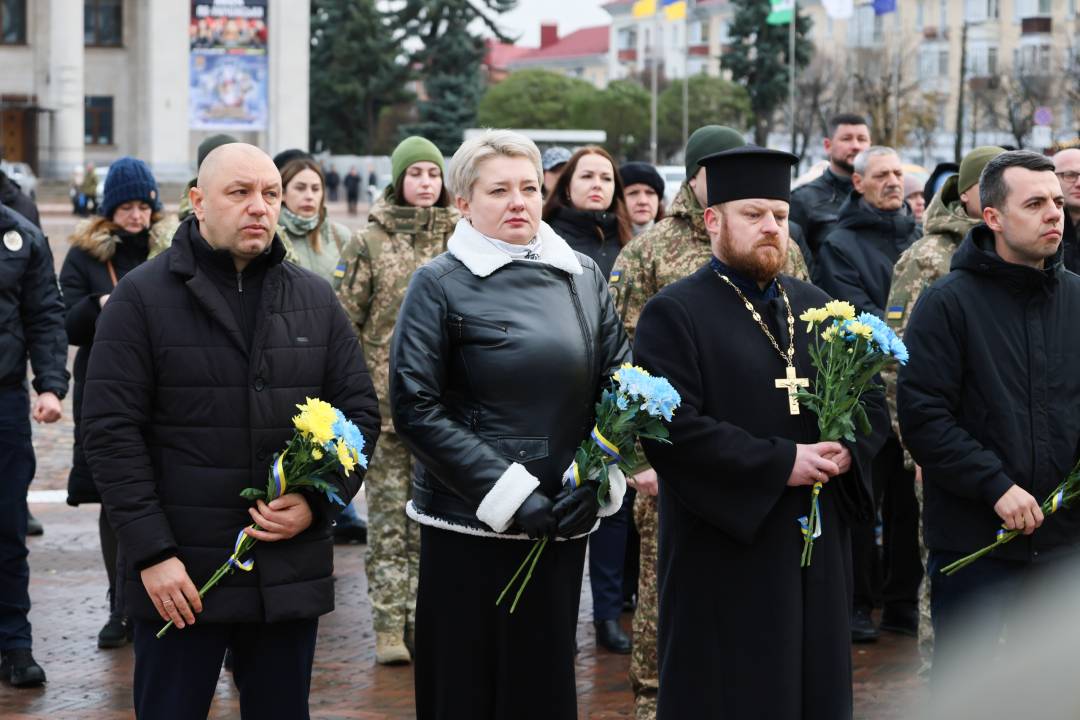 1000 днів від початку повномасштабного вторгнення рф. В Чернігові вшанували пам'ять загиблих військових та цивільних