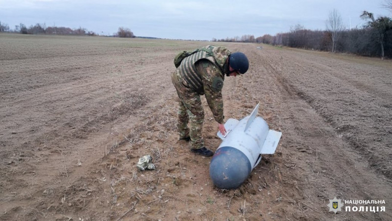 На Чернігівщині знешкодили суббоєприпаси від двох російських ракет