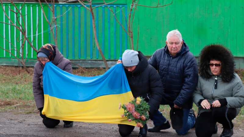 У Куликівській громаді на Чернігівщині попрощалися із загиблим бійцем Миколою Степанчуком