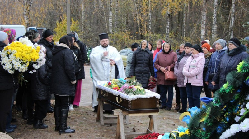 На Чернігівщині поховали Віктора Лупана, Сергія Майданника та Максима Крилова