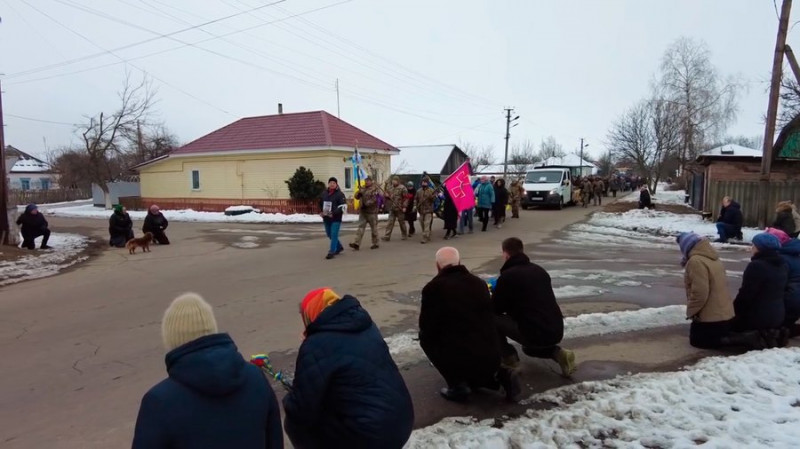 У Сосницькій громаді на Чернігівщині попрощалися з загиблим бійцем Миколою Бобирем